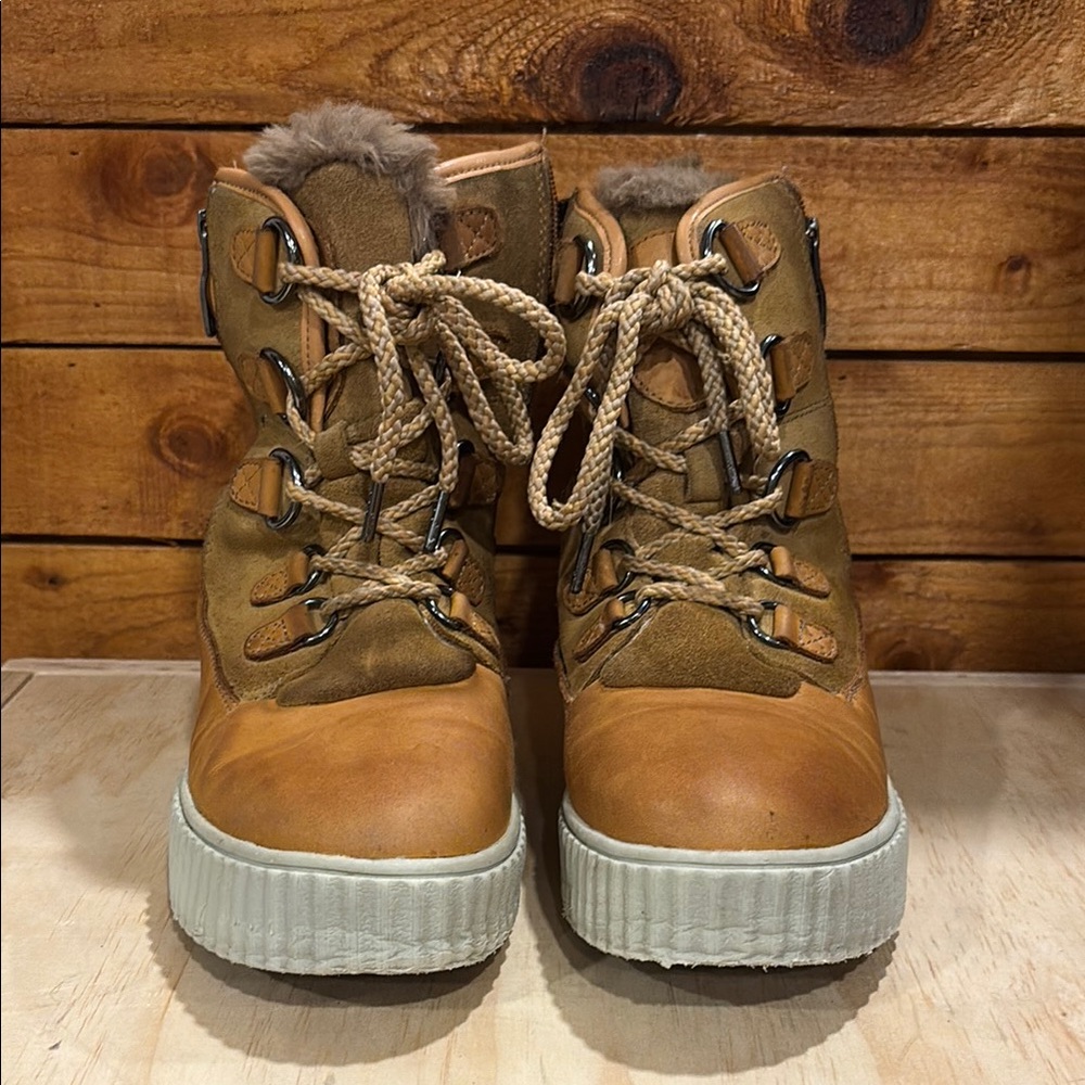Pajar Canada - Waterproof Brown and Tan Lace-Up Winter Boots with Fur Trim